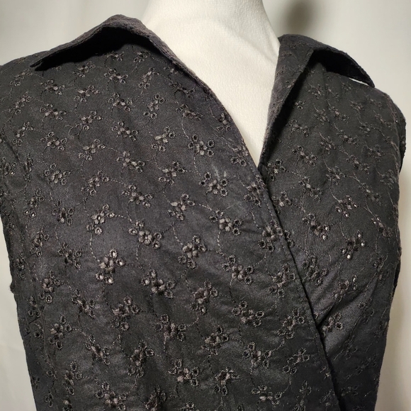 Ralph Lauren 100% Cotton Romantic Black Collared Floral Eyelet Wrap Top L - Picture 7 of 11